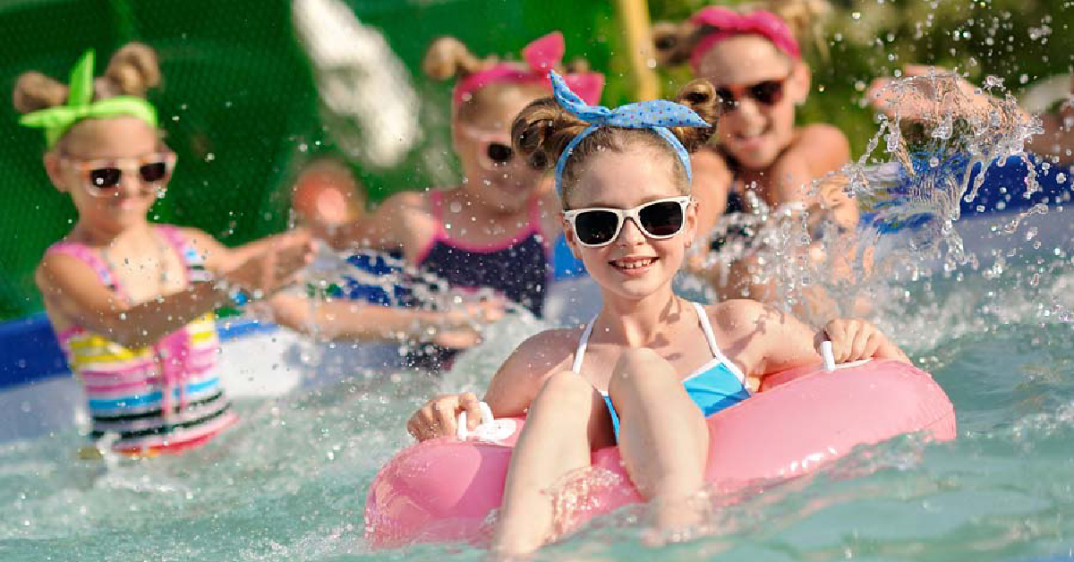 5 Tanács, hogyan fogj hozzá egy medencés bulihoz gyermeked számára